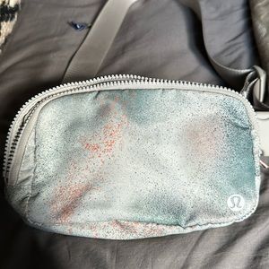 Lululemon Camo Spray Everywhere Belt Bag 1L
